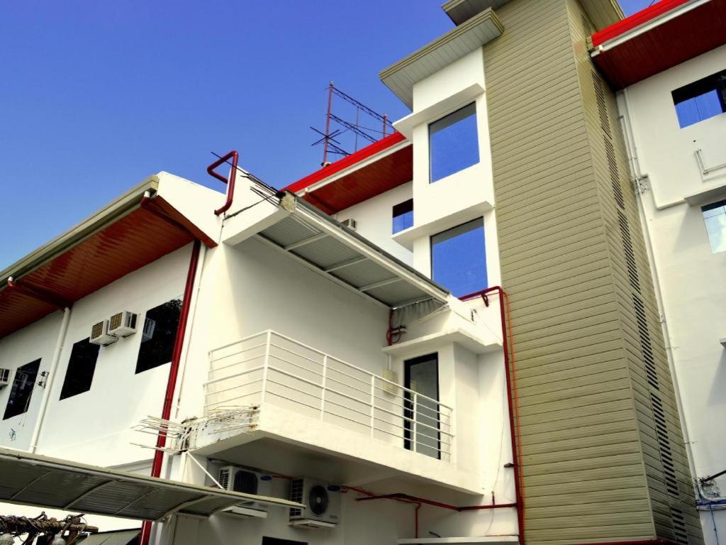 Big Daddy Hotel And Convention Center Butuan City Exterior photo