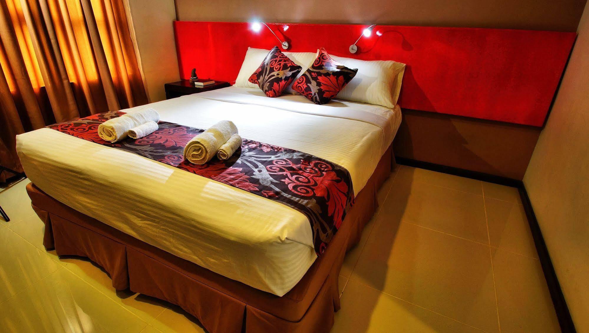 Big Daddy Hotel And Convention Center Butuan City Exterior photo